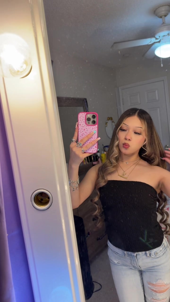 @𝒎𝒂𝒅𝒆𝒍𝒚𝒏𝒏𝒃𝒆𝒍𝒍𝒆👸🏼