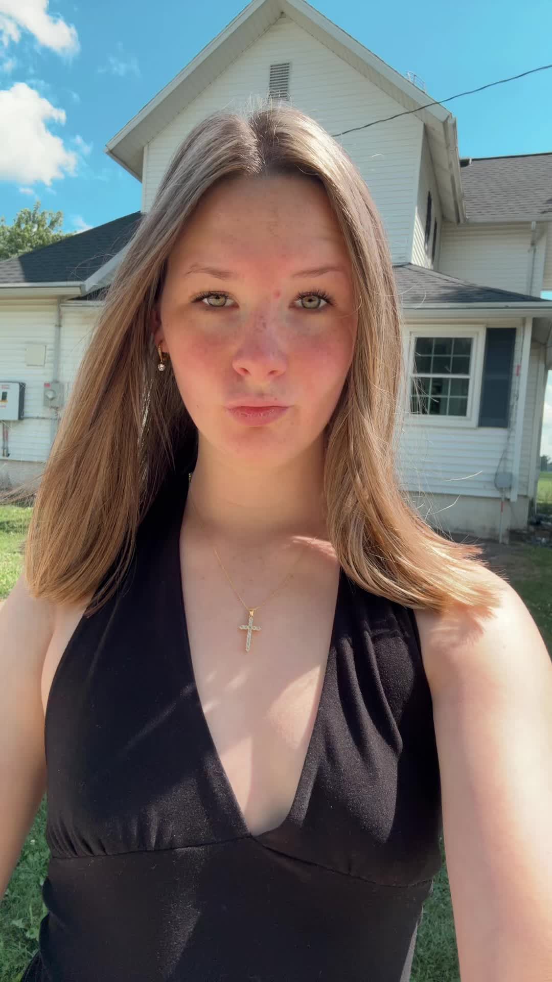@maggiegirl_17