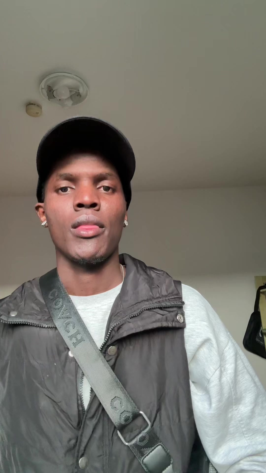 @Ficknots🇺🇬🇩🇪