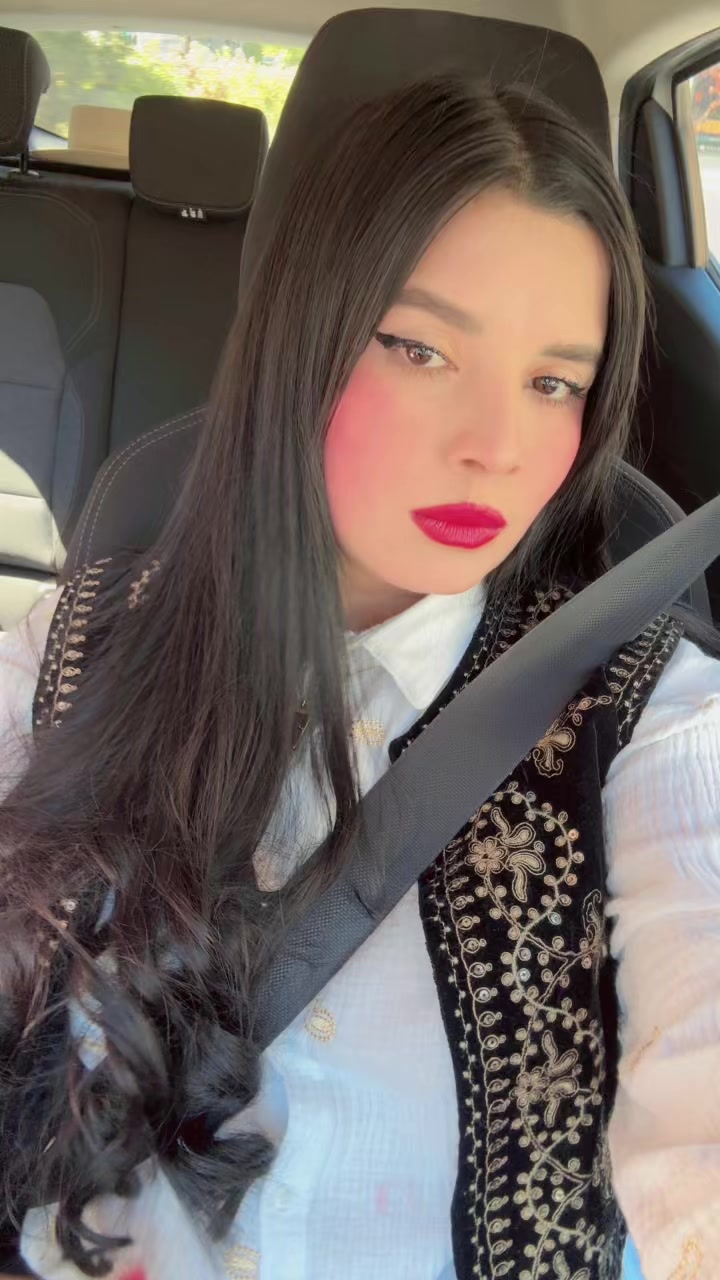@YISELLEE..💋😍