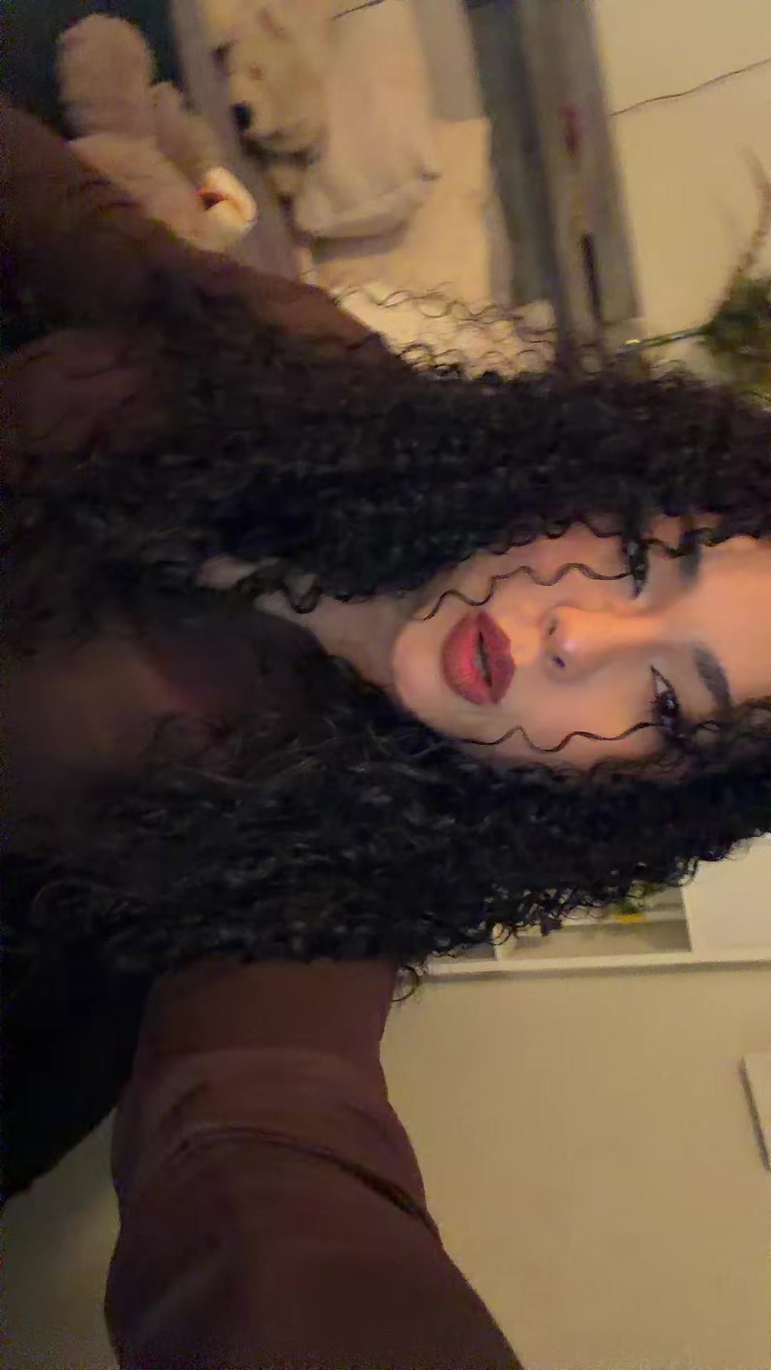 @…