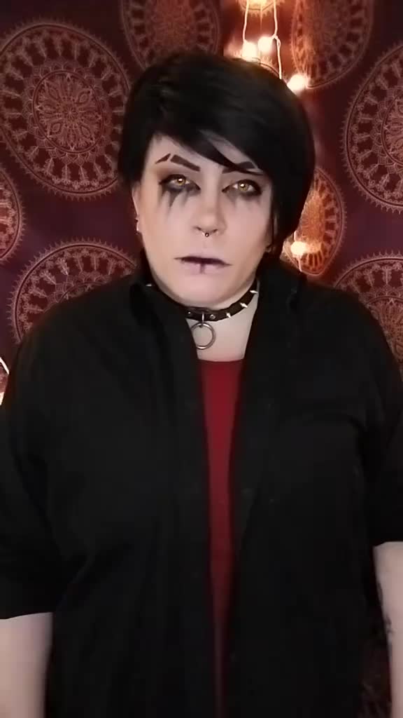 @🏳️&zwj;⚧️ ⚸𖤐🦇 V 🦇𖤐⚸🏳️&zwj;⚧️