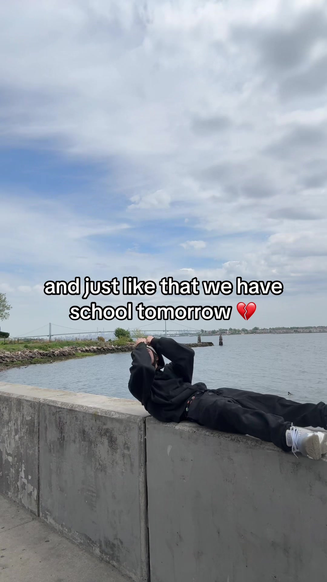 @derekyb