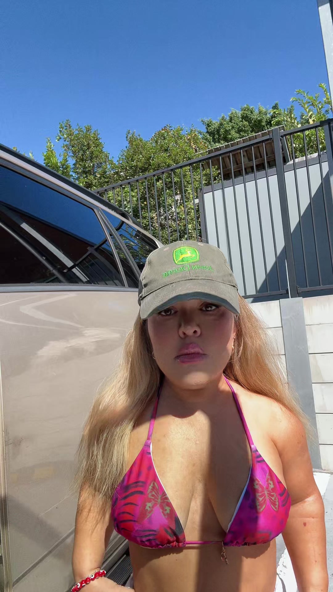 @LolaCruzzXO