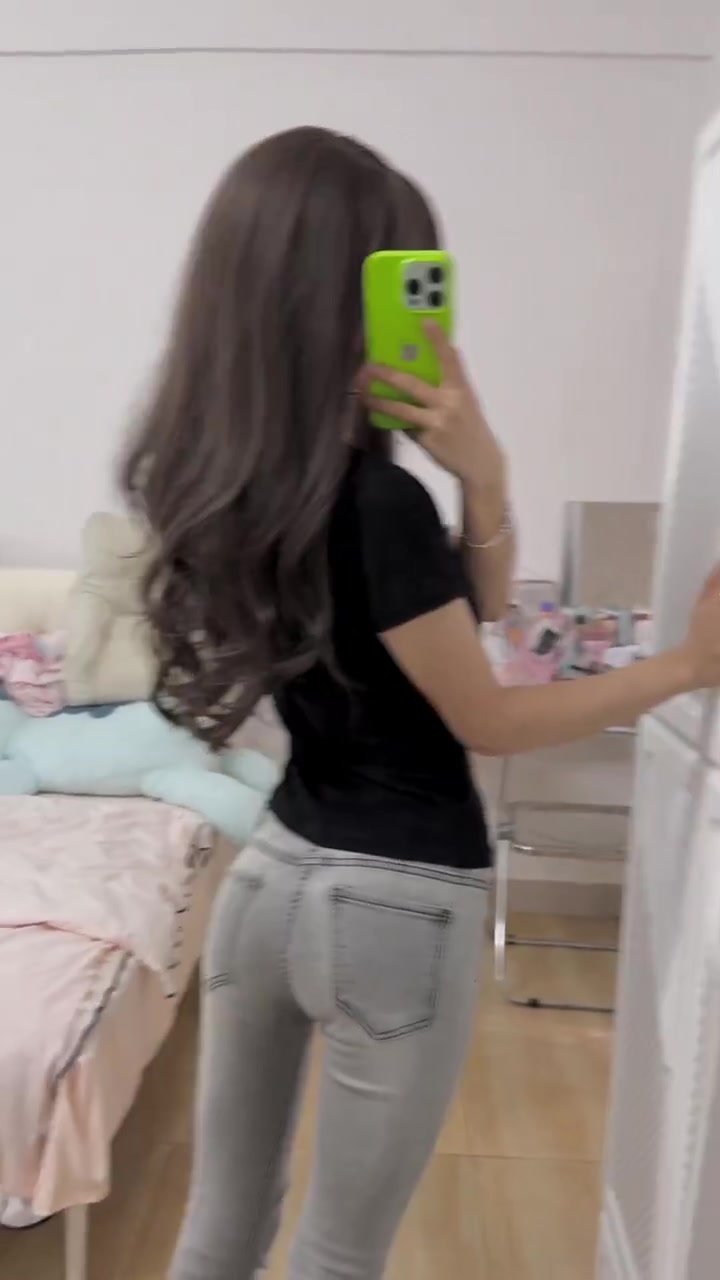 @😉