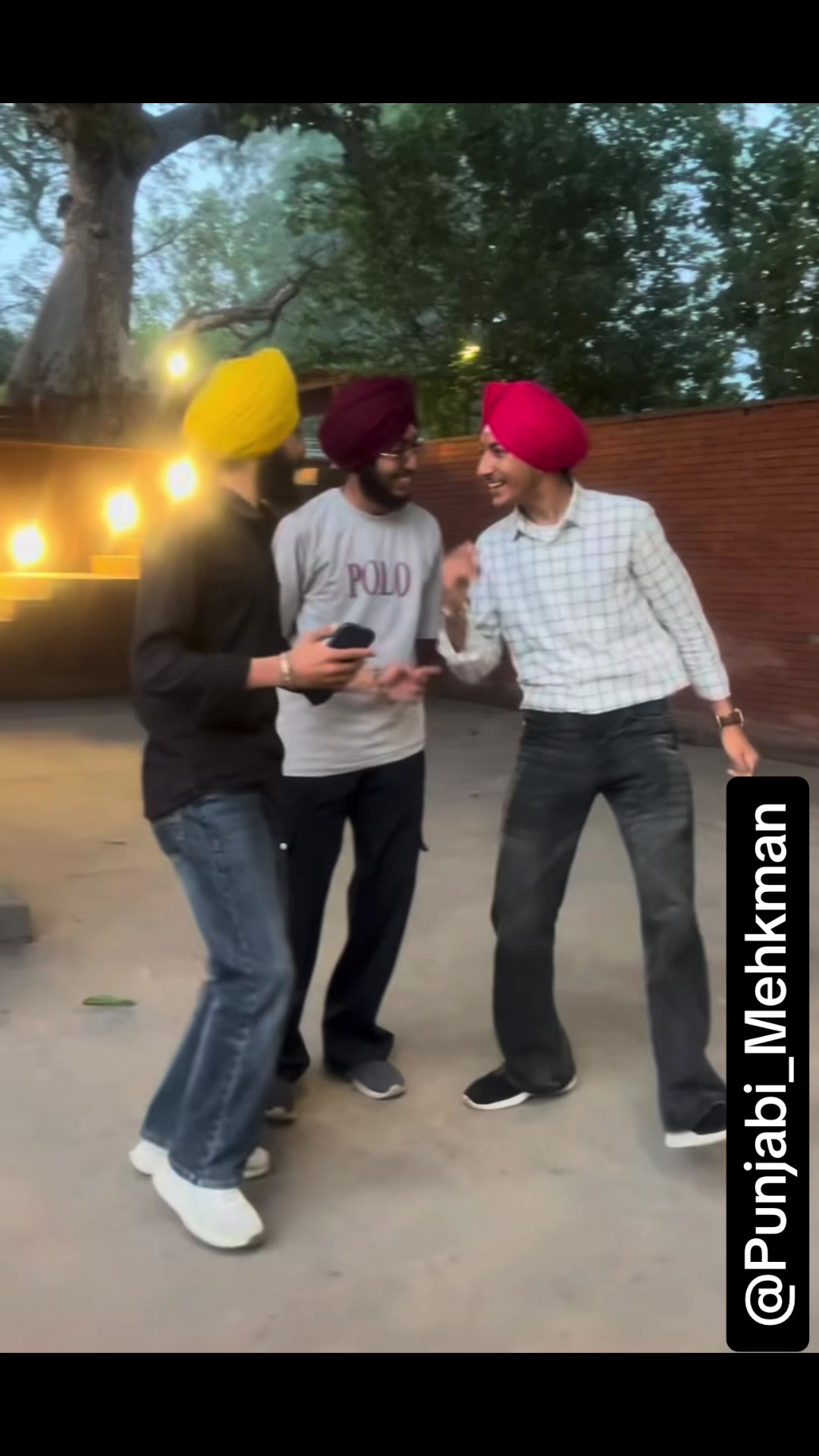 @Punjabi_Mehkman