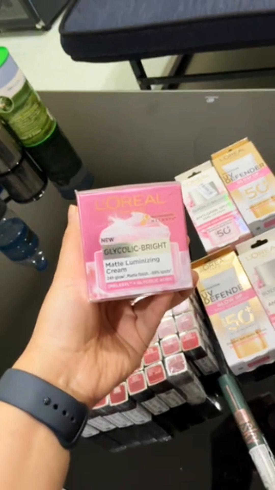 @Y & S Beauty Station