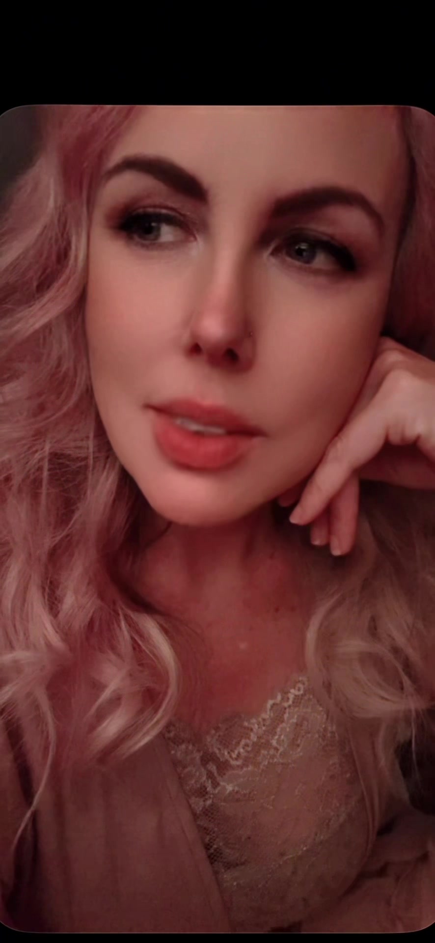 @alluria_khaluna