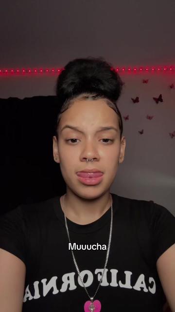 @Rosselyn_24