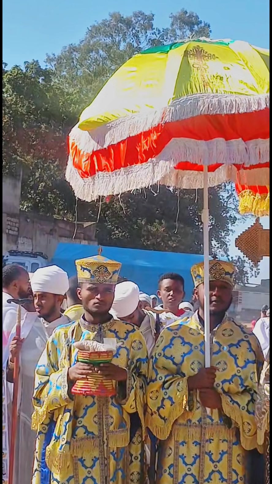 @ነቃ ጥበብ