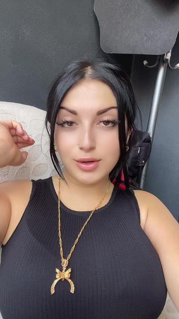 @Burcu yıldız ✨