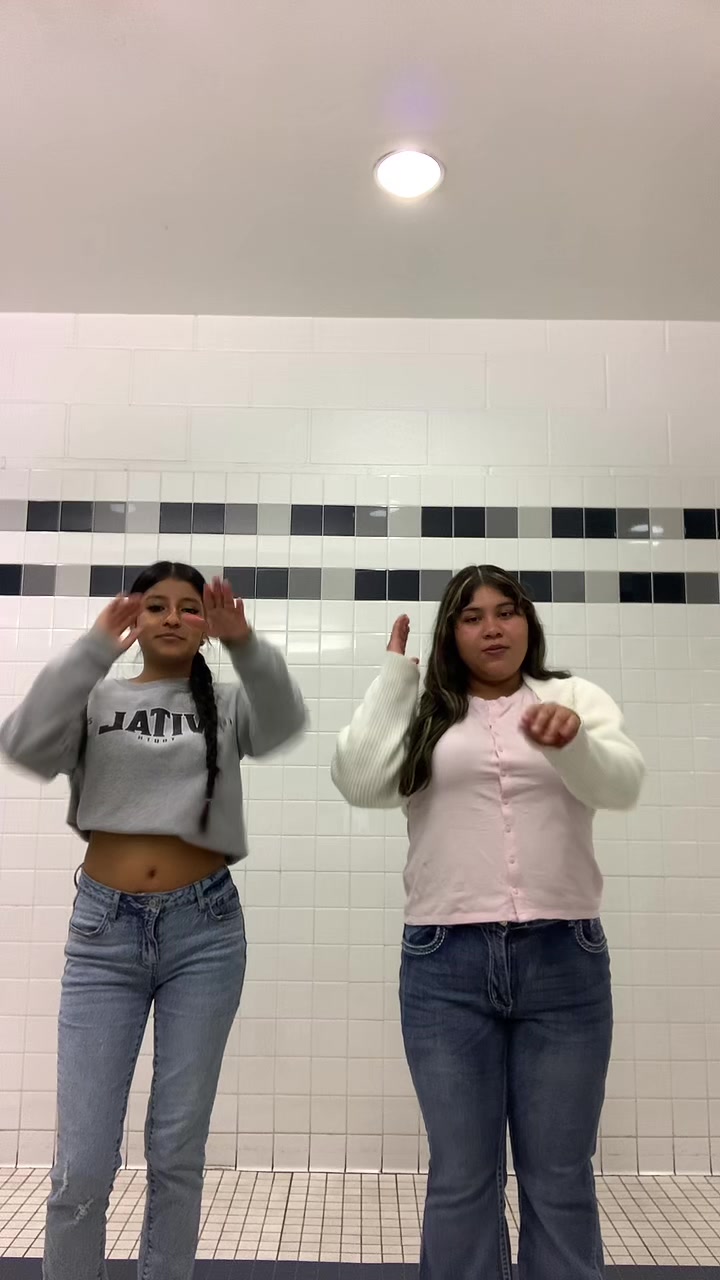 @almaandmayra💋