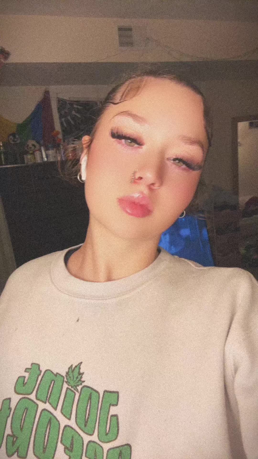 @Pr3ttyface_Piper
