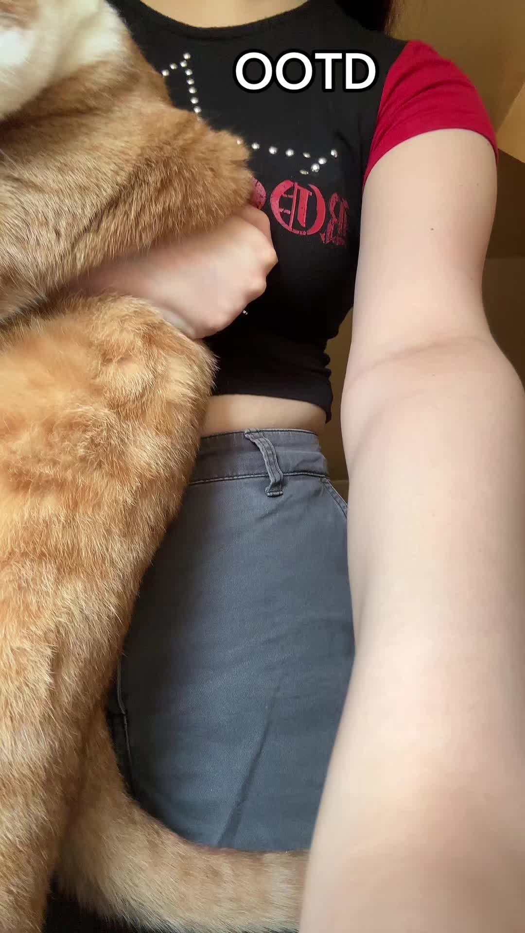 @:D