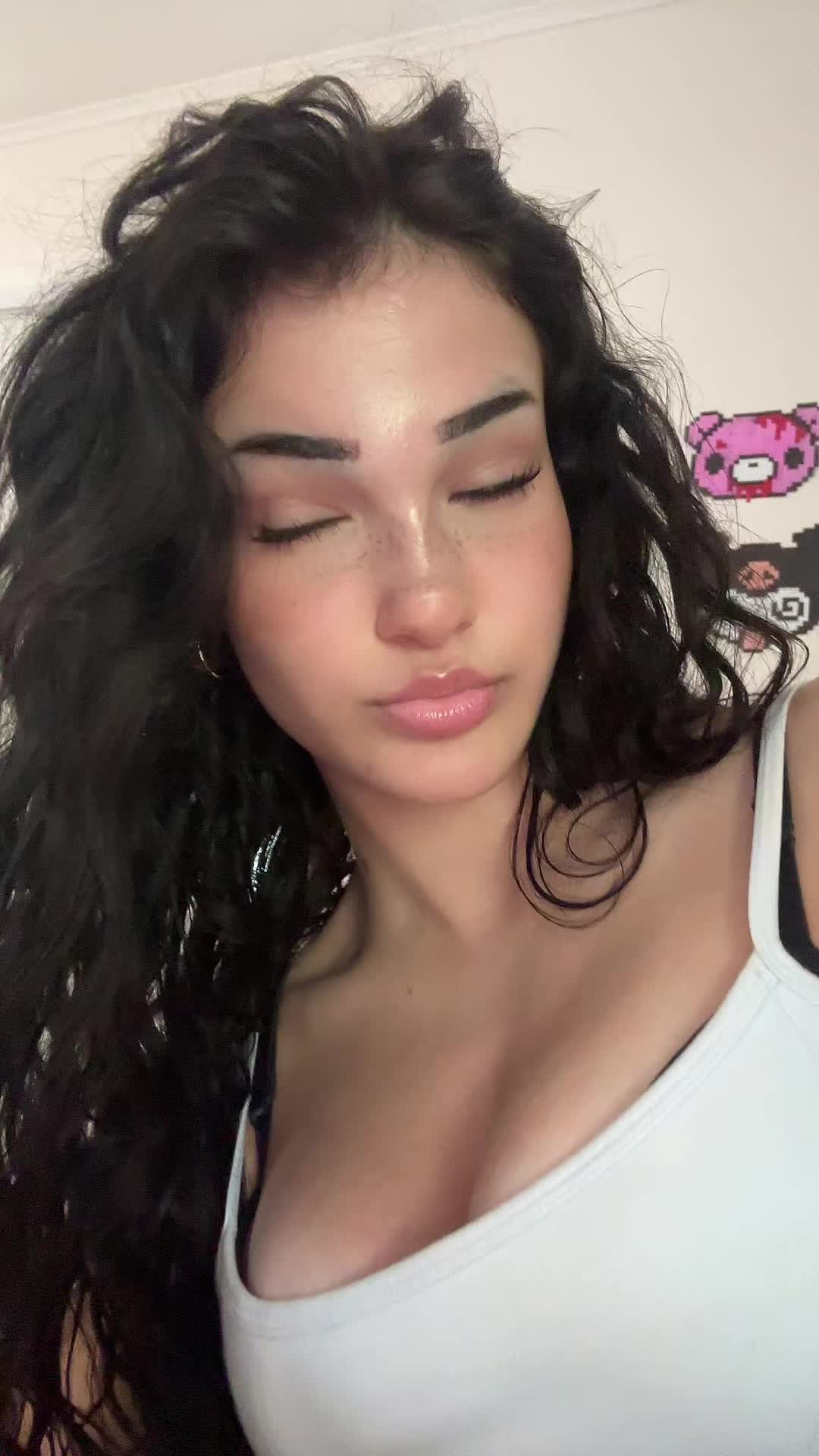 @🤫