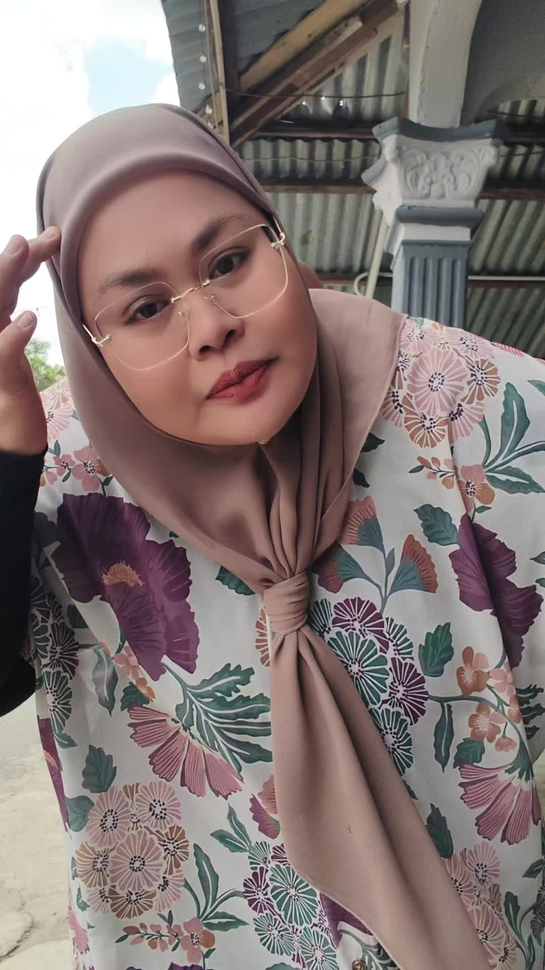 @Dora 🇲🇾 😘