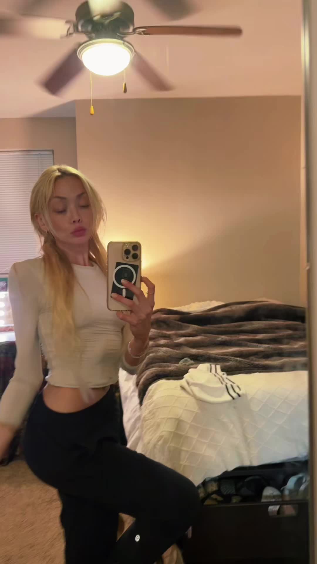 @Vv