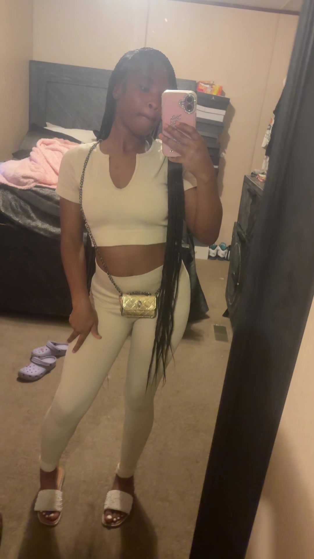 @🦈