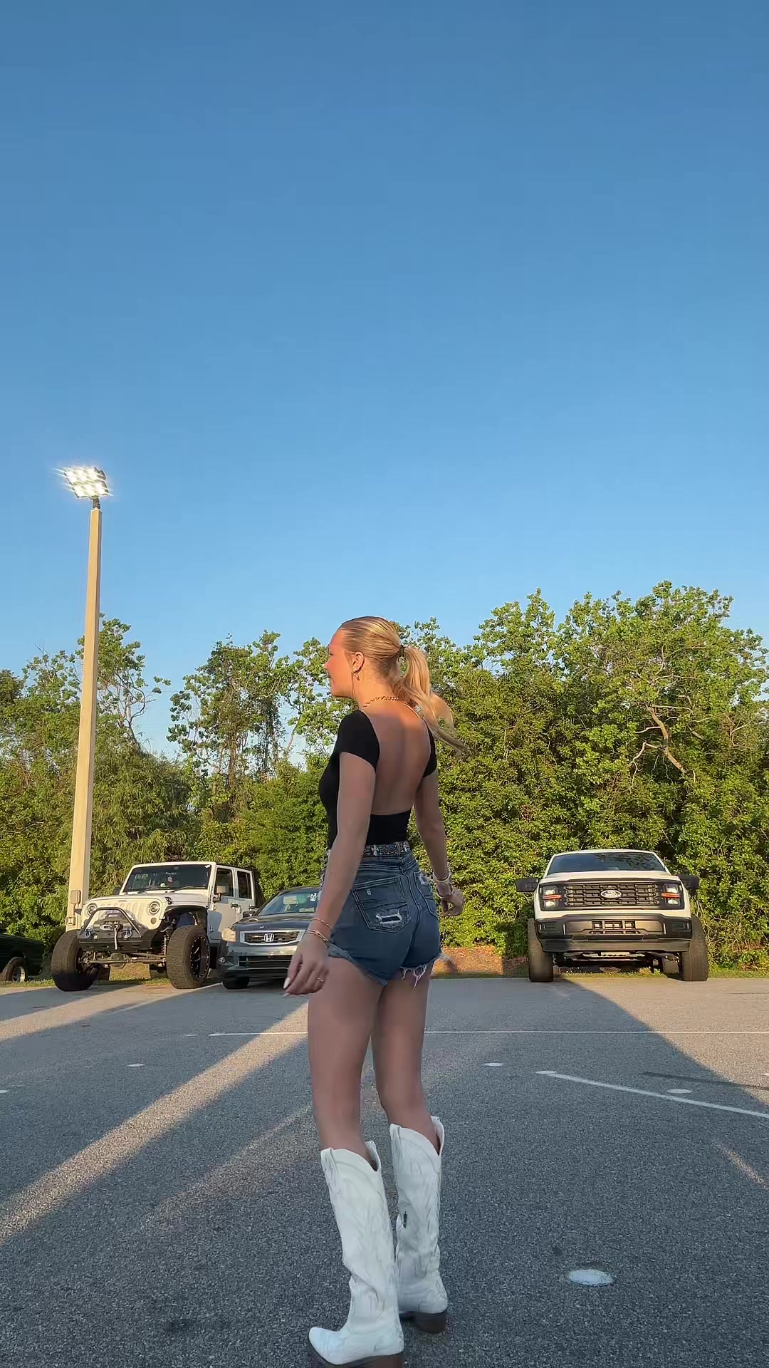 @𝐁𝐑𝐎𝐎𝐊𝐈𝐄💐✝️