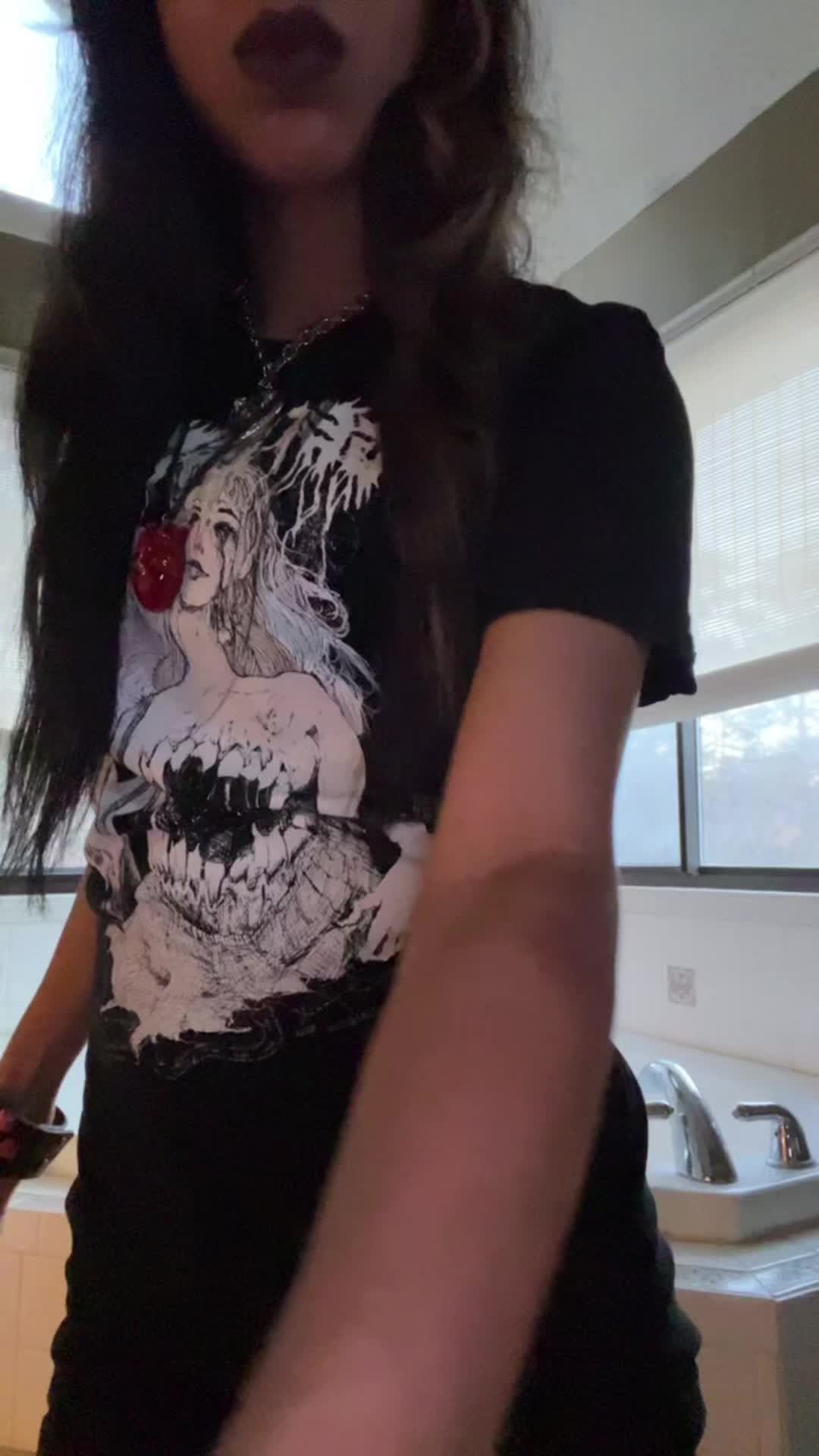 @Lov33rgirl