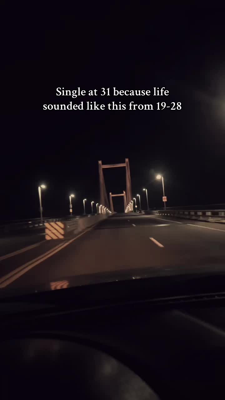 @Vee🖤