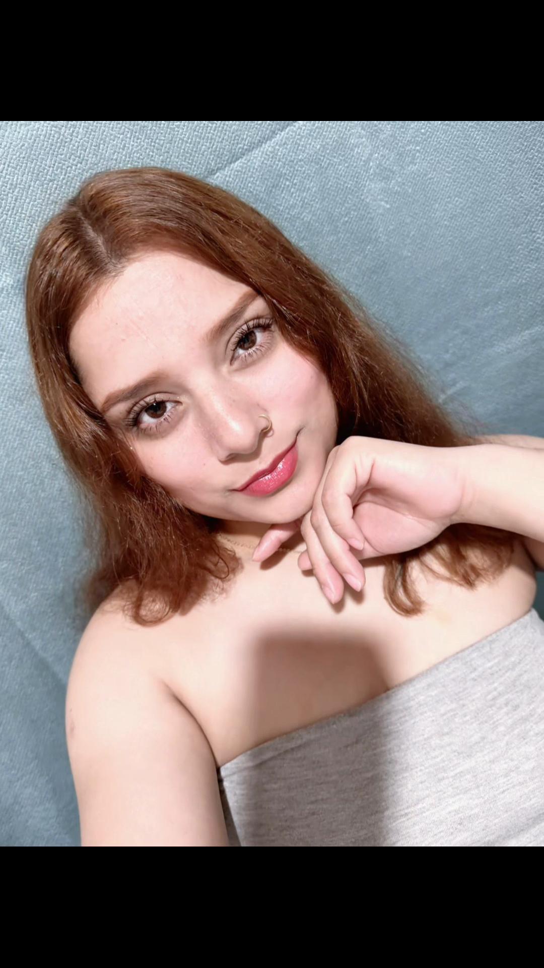 @𝑬𝒔𝒎𝒚💋