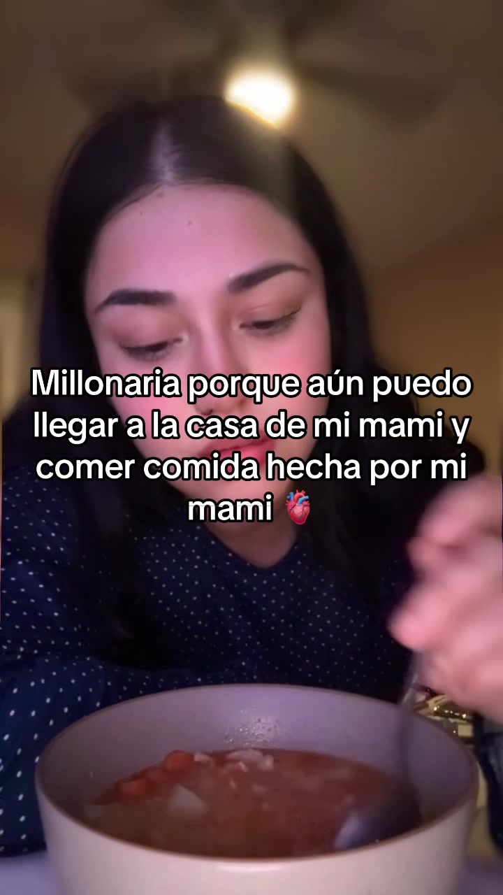 @Glashesbby🏳️&zwj;🌈👩🏻&zwj;🍳
