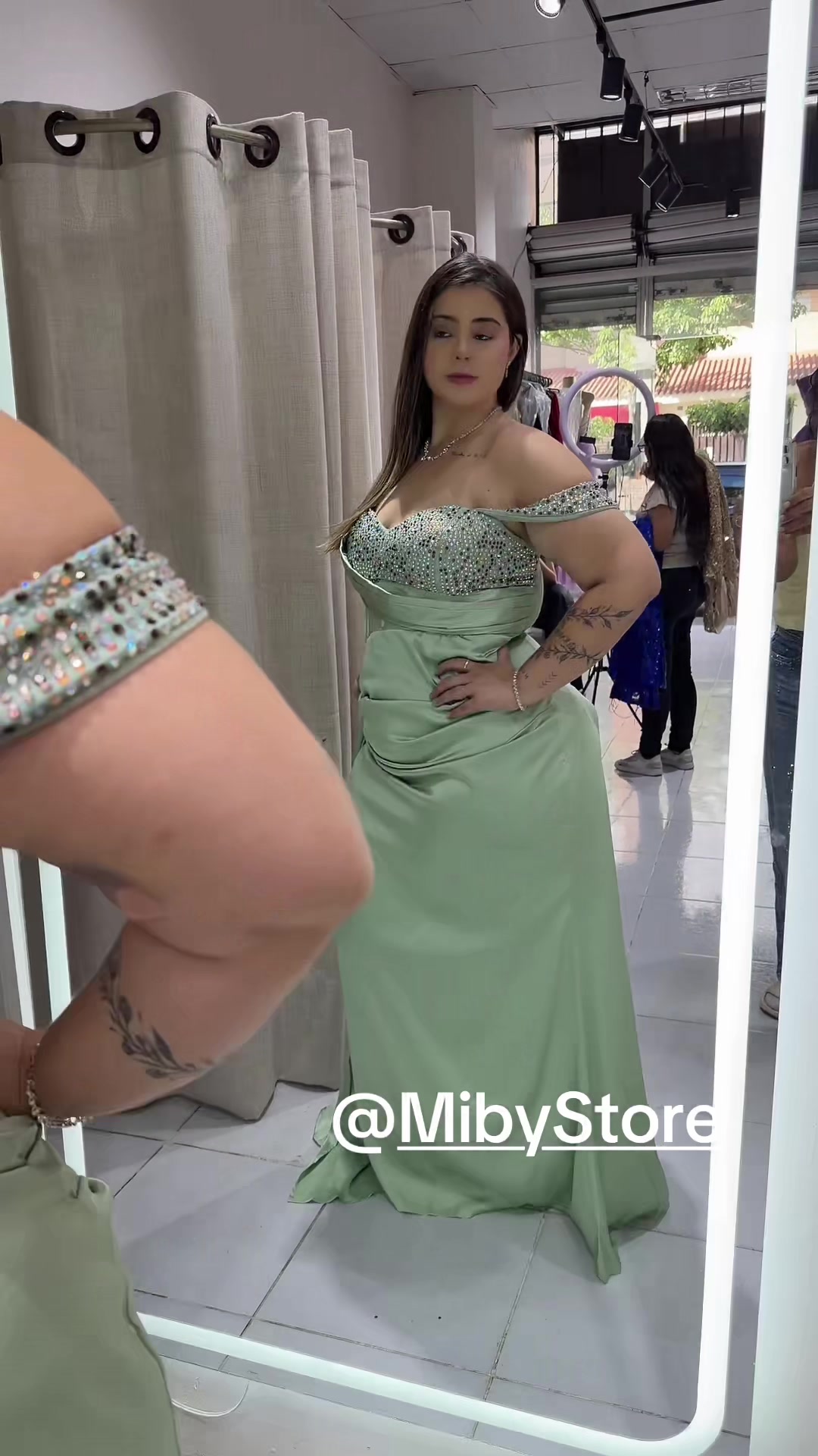 @MUSIKCHICBOUTIQUE