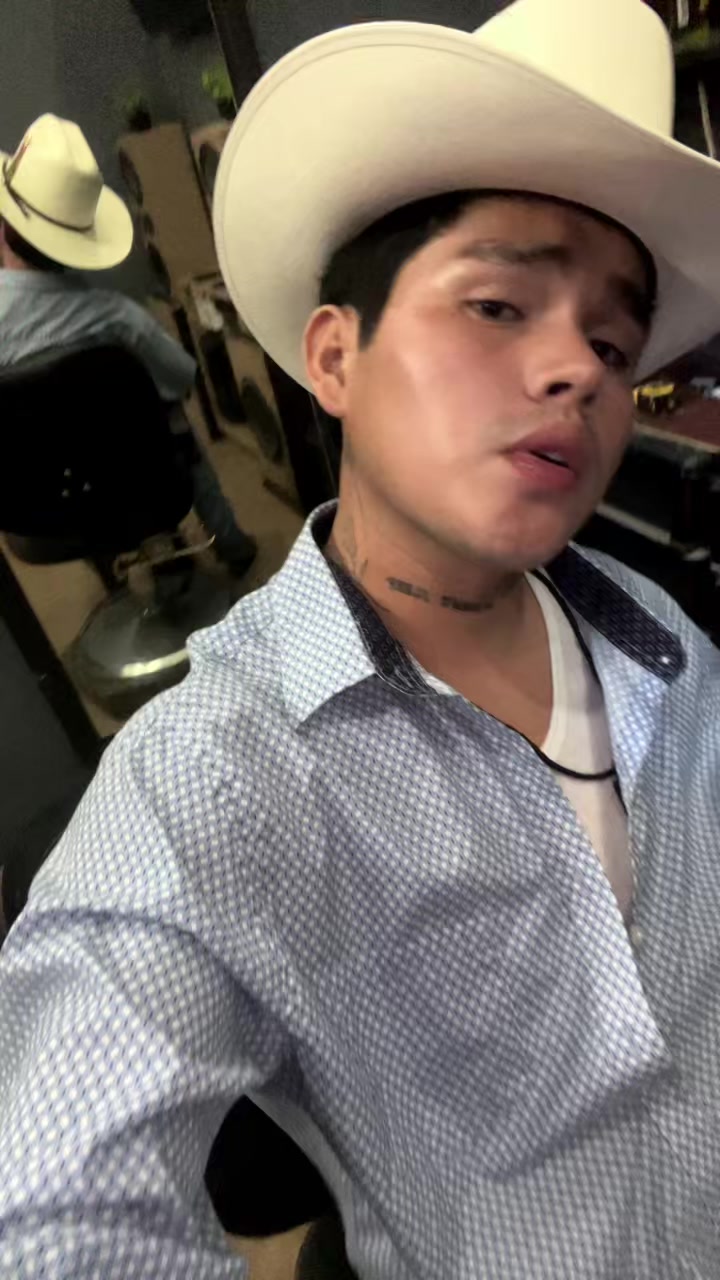 @G_Araiza