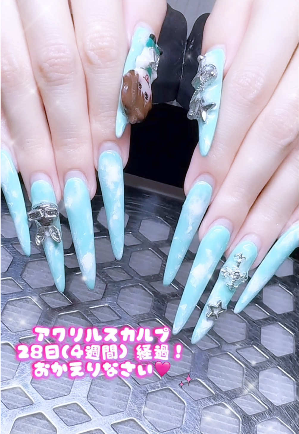 @Minami❤︎ネイリスト 名古屋/痛ネイル/3D