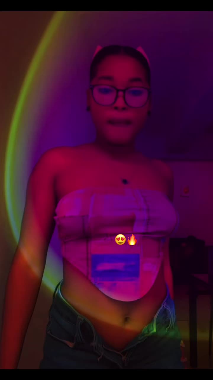@La dominante Lovha 🦋🦋💕