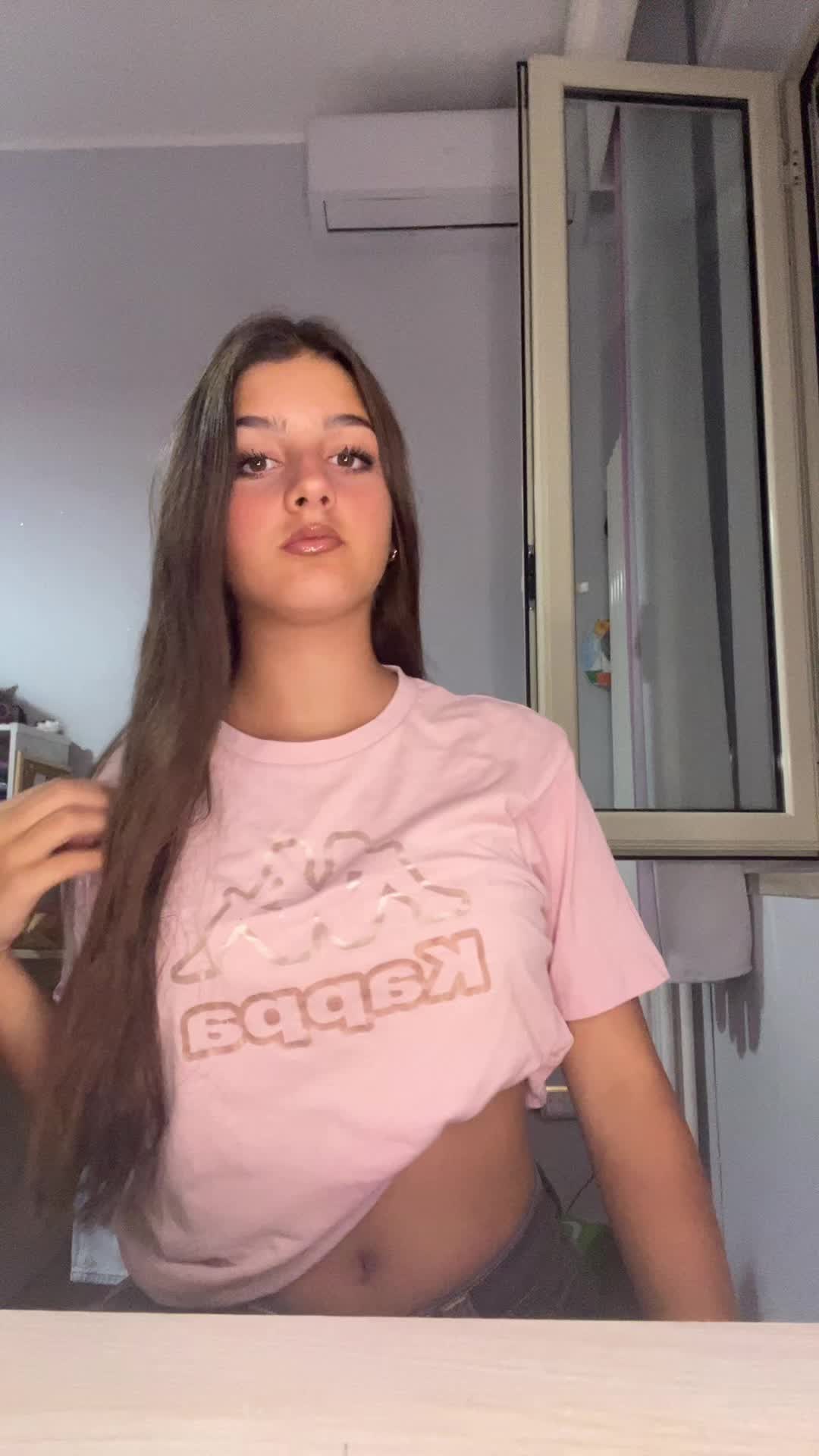 @𝐿😝