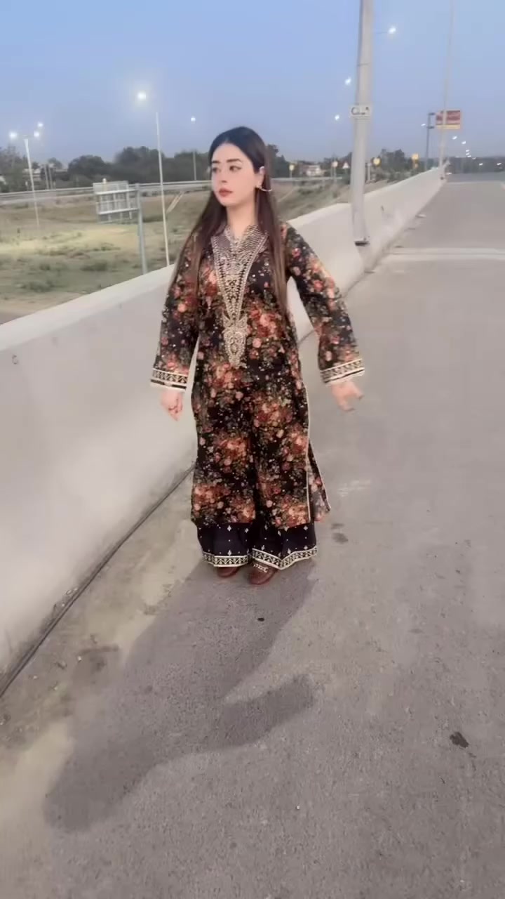 @iqra_khan