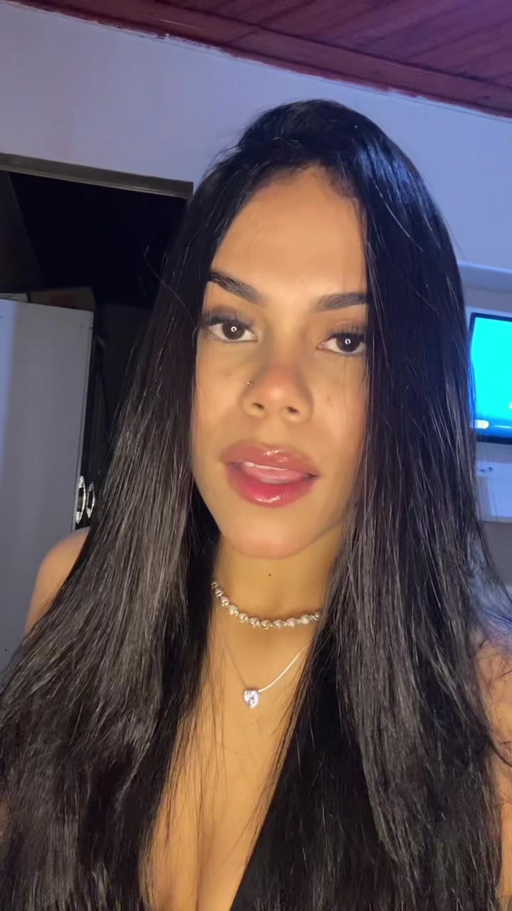 @Briéli