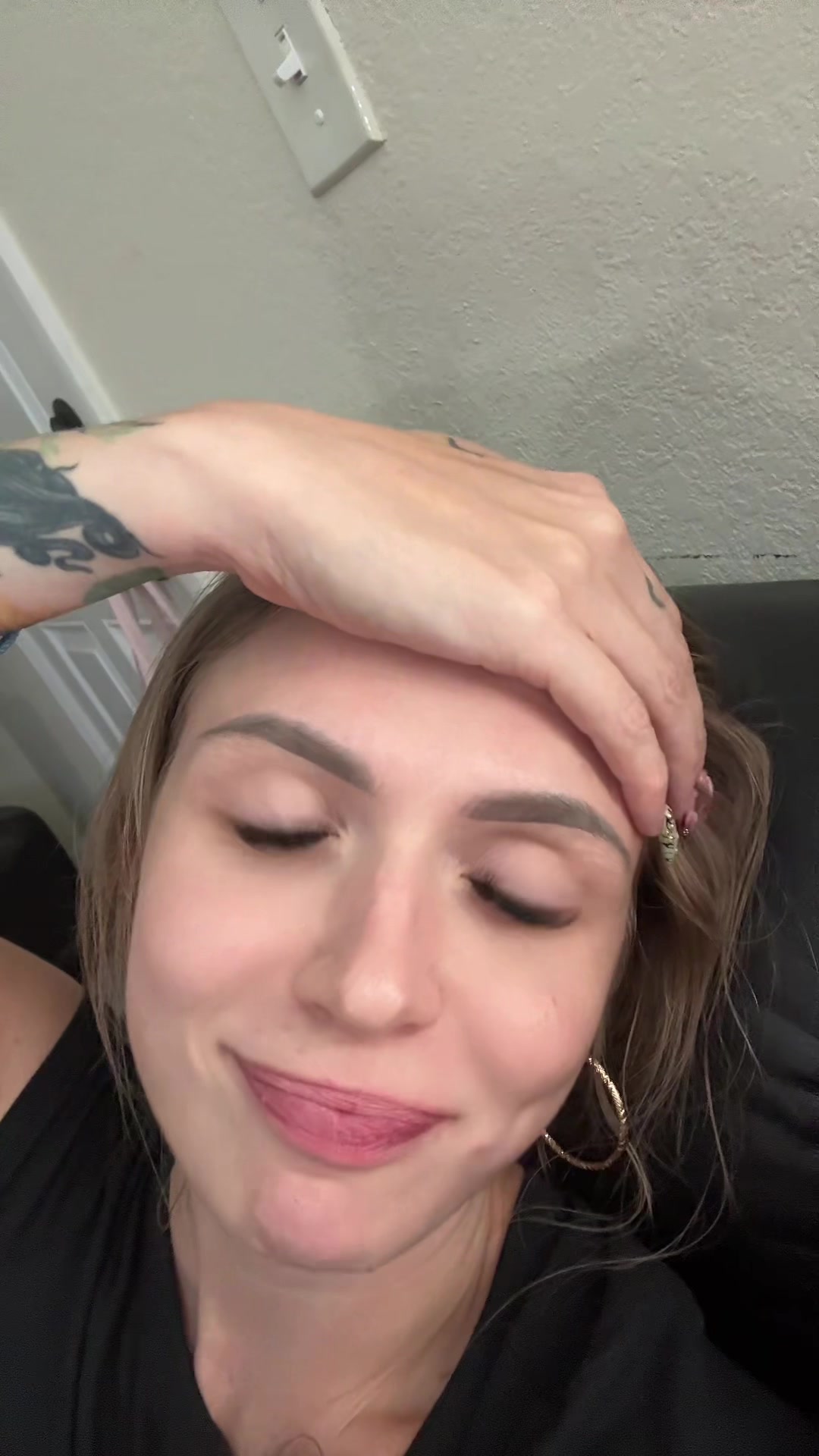 @niki&nicole
