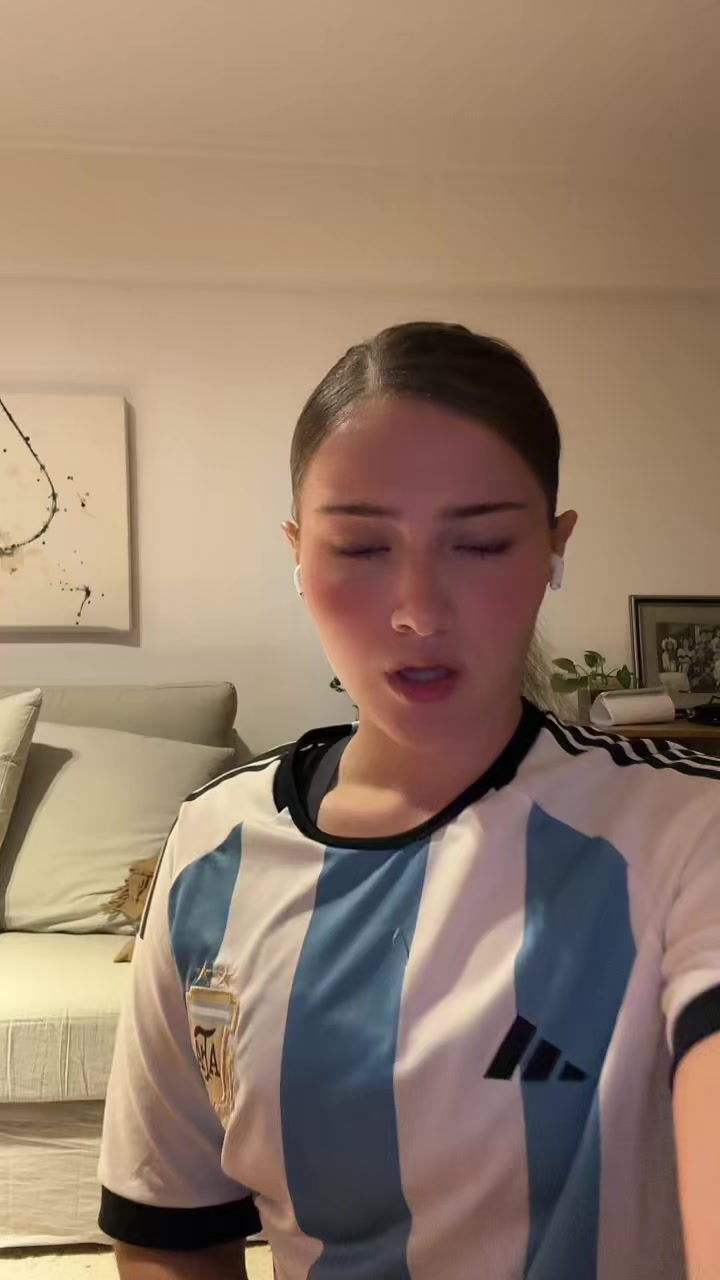 @agustina.bono