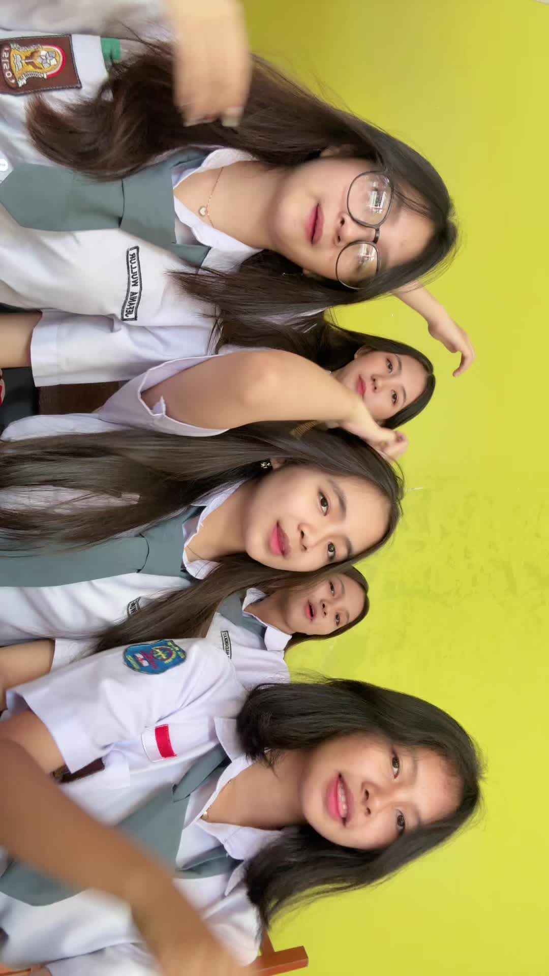 @fhelicia