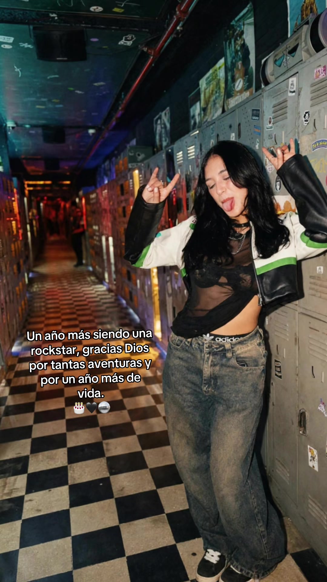 @Laura Londo&ntilde;o 🎧🖤🎵