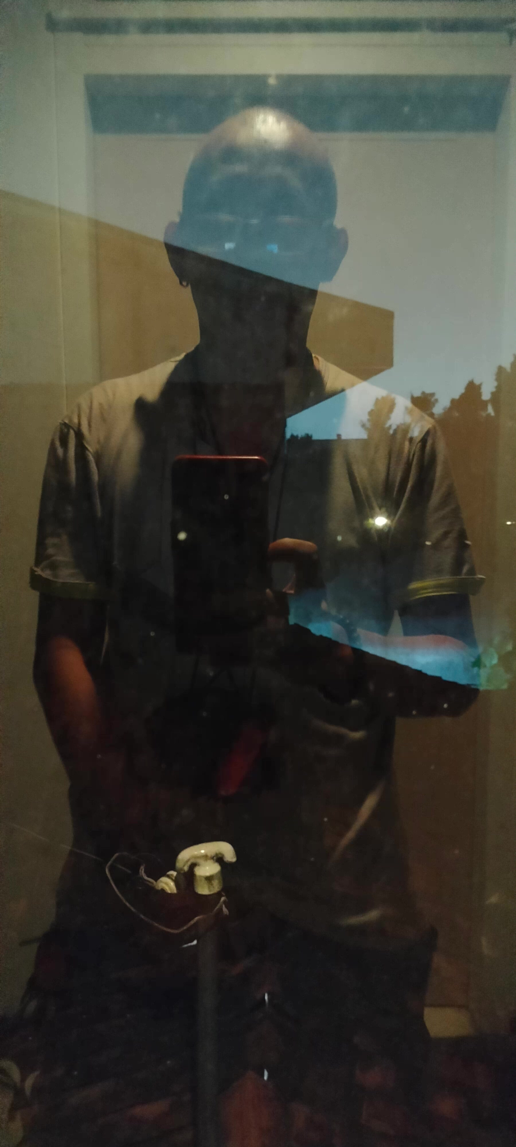 @ᕦ(ò_óˇ)ᕤ♚♰🎧 𝕭.𝕲 🔊♰♔(◣_◢)