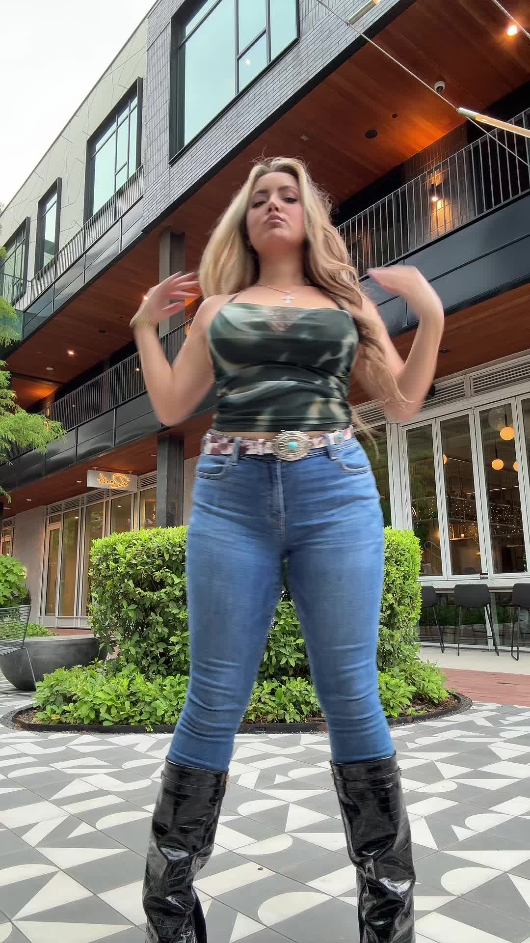 @thabestcandy