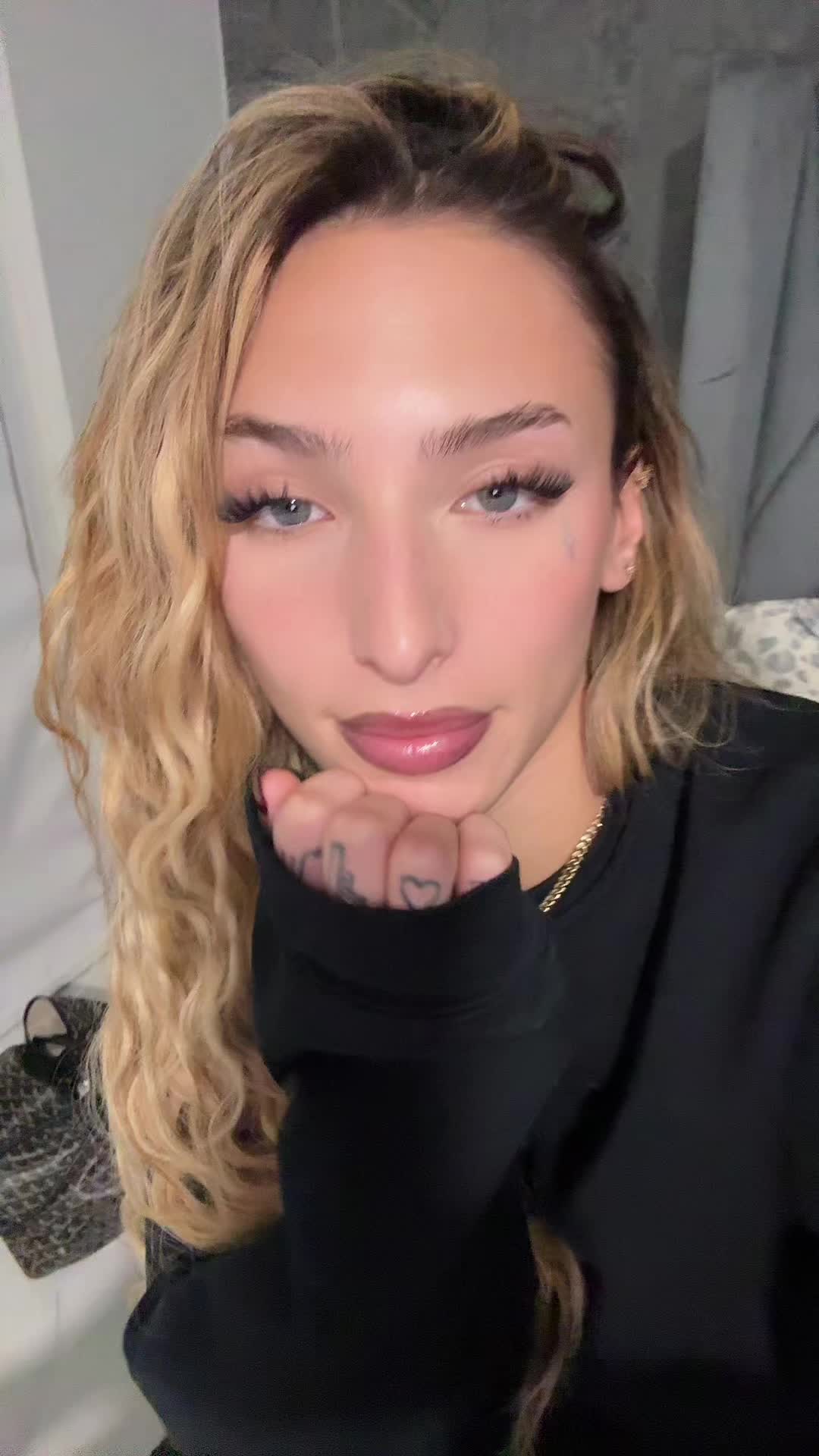 @Sunny Christina Clipz