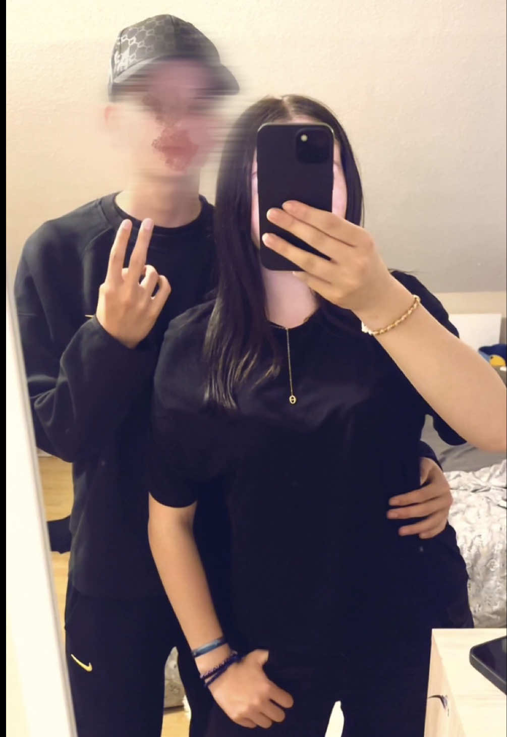 @๐๐ฌ๐๐ซ๐ซ_๐๐๐ค๐ฅฅ
