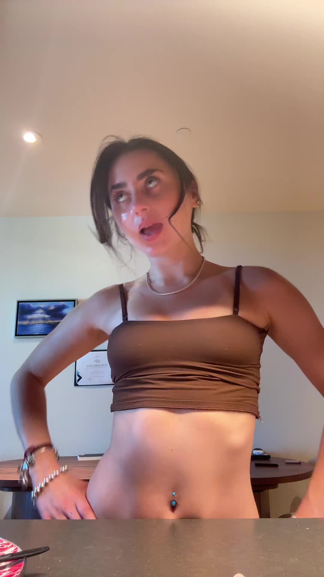 @lizzy.iz.buzy