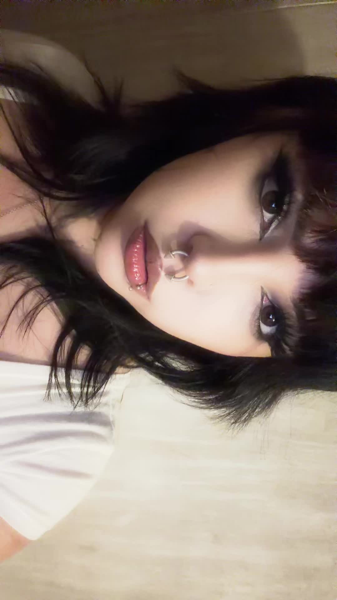 @𝙻𝚒𝚟☽
