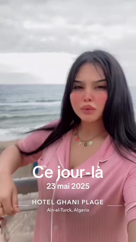 @BøuChra Japoniyæ🦢❤️