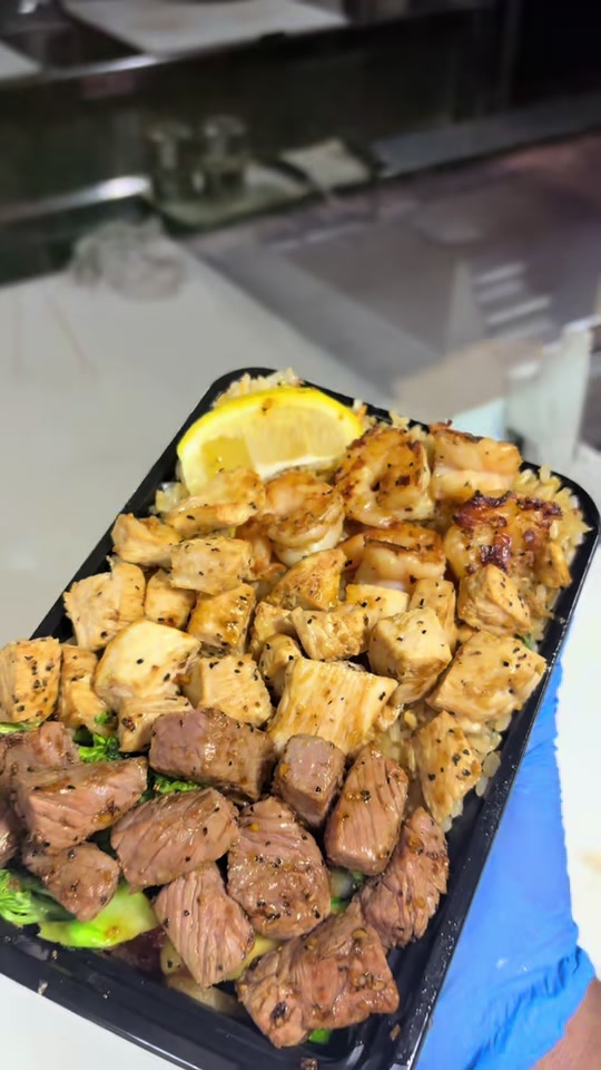@HibachiRoll