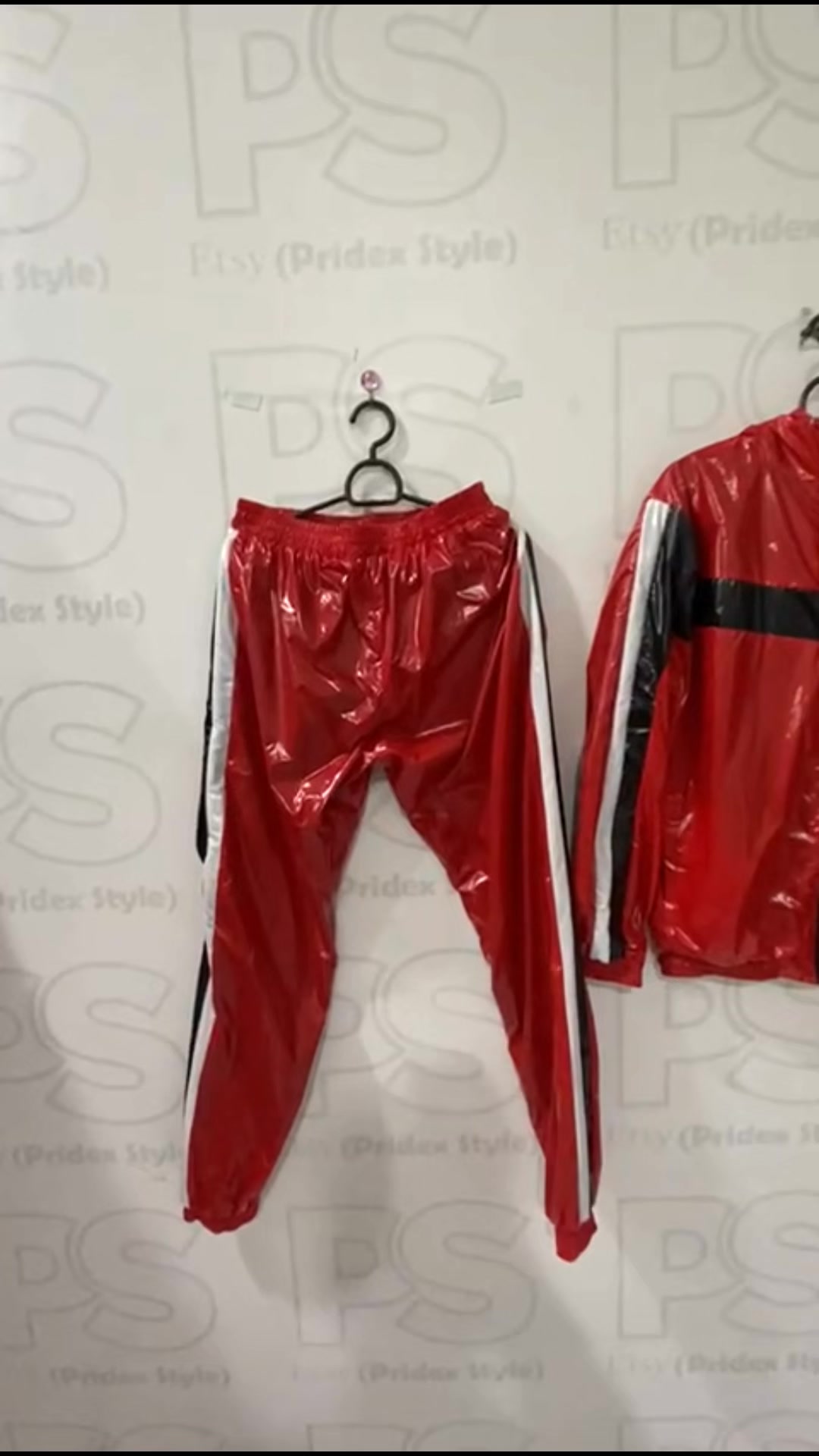@shiny.nylon lovers