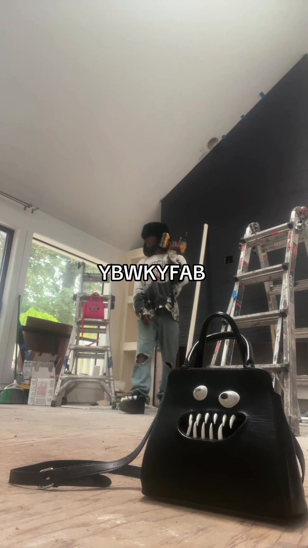 @Vyne