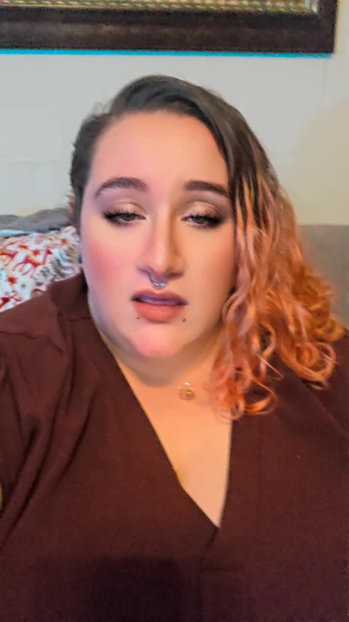 @_momma_wolf_