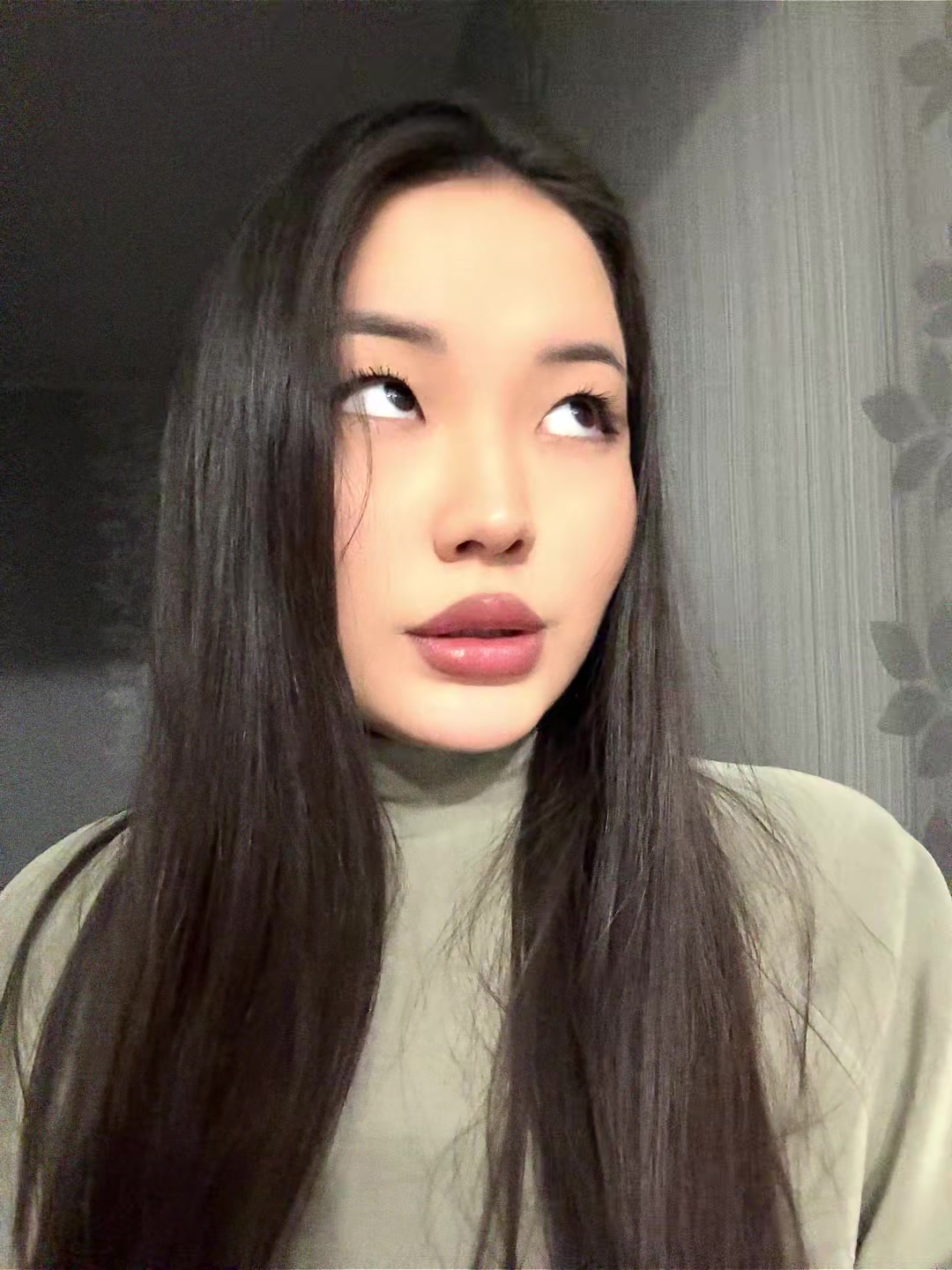 @aknurkaa